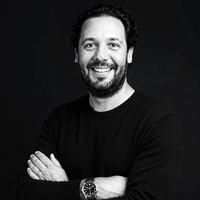 Alexandre Montasser, expert en création de site internet à Genève, spécialisé en web design, identité de marque et référencement SEO en Suisse.